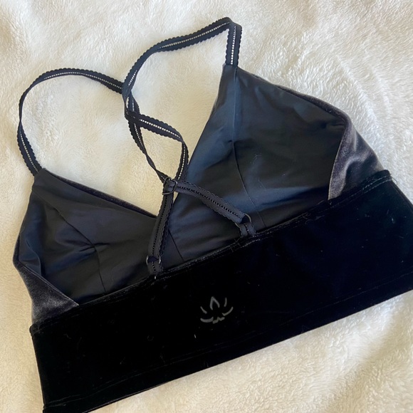 3/$20 - Beyond Yoga x Soulcycle Bra - Picture 3 of 5
